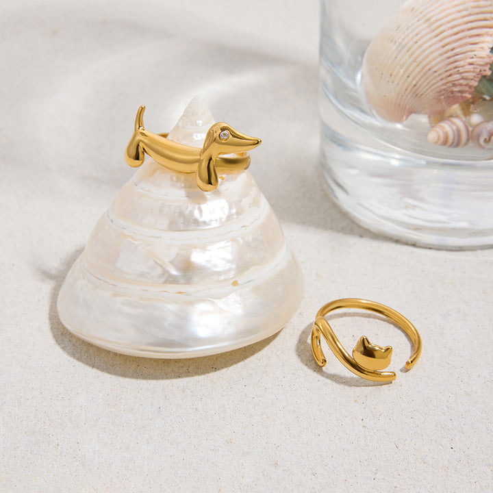 Riviera Curled Kitten Ring