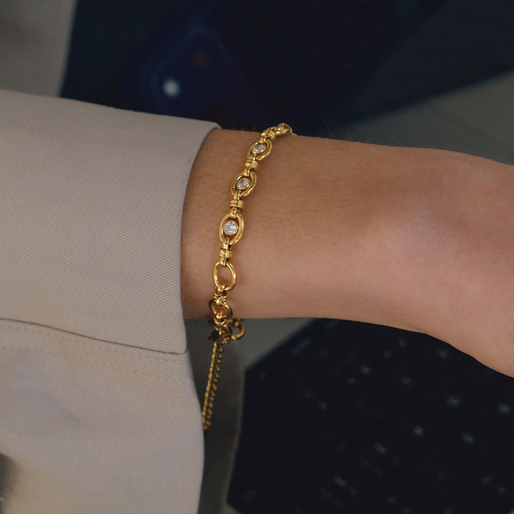 Mistral Bezel Link Chain Bracelet